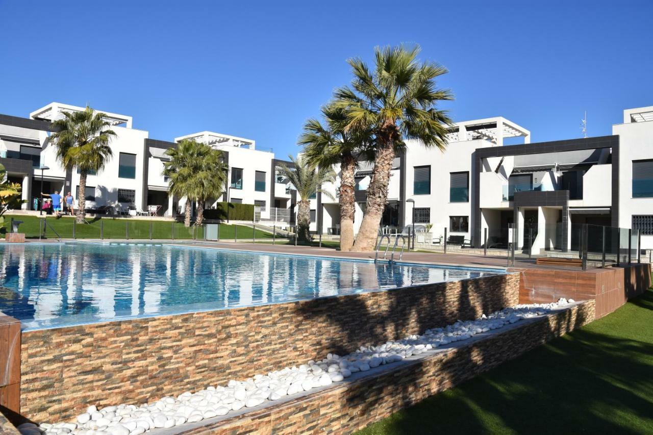 شقة Dehesa de Campoamor   في Penthouse Oasis Beach II La Zenia المظهر الخارجي الصورة