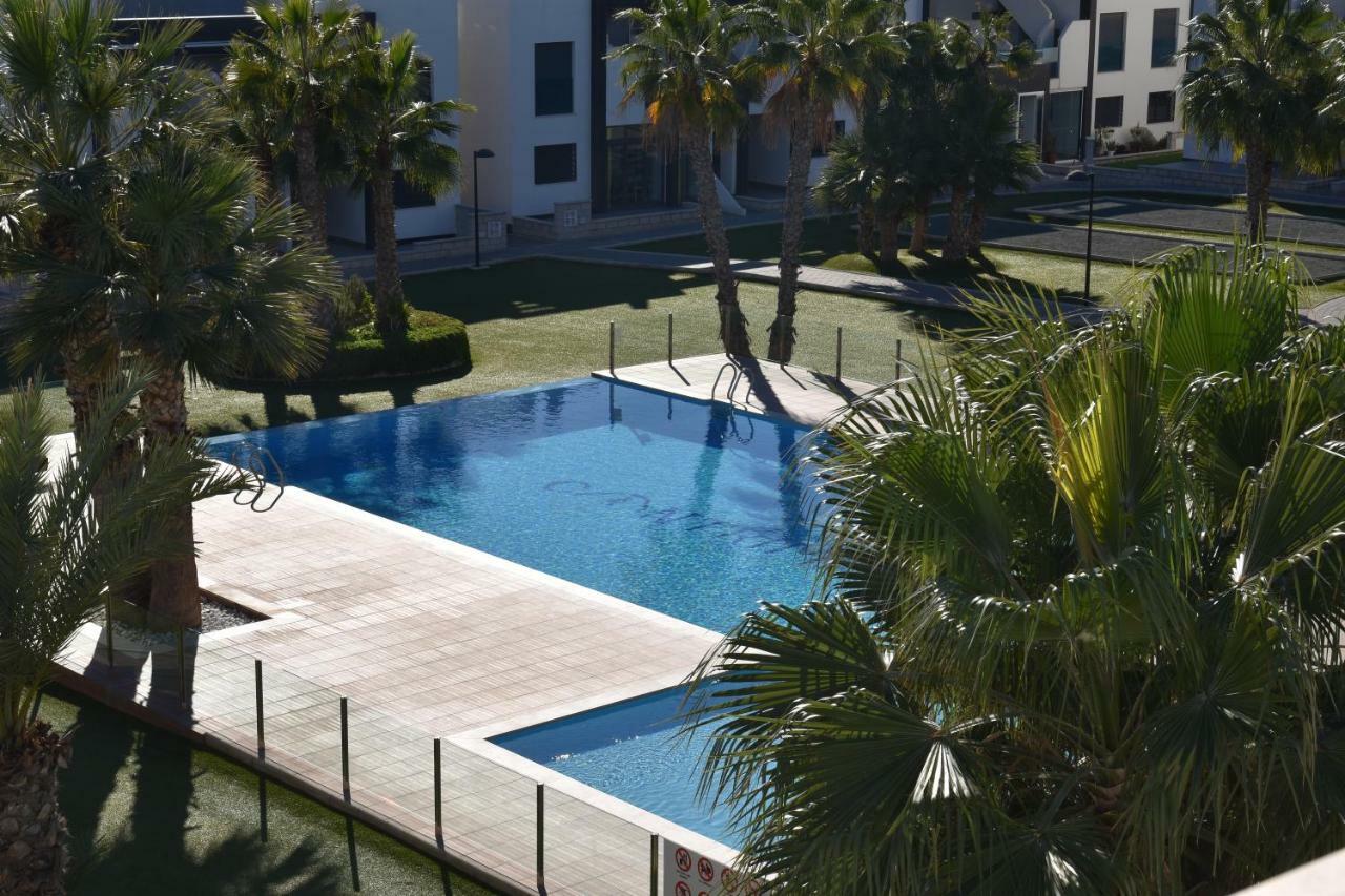 شقة Dehesa de Campoamor   في Penthouse Oasis Beach II La Zenia المظهر الخارجي الصورة