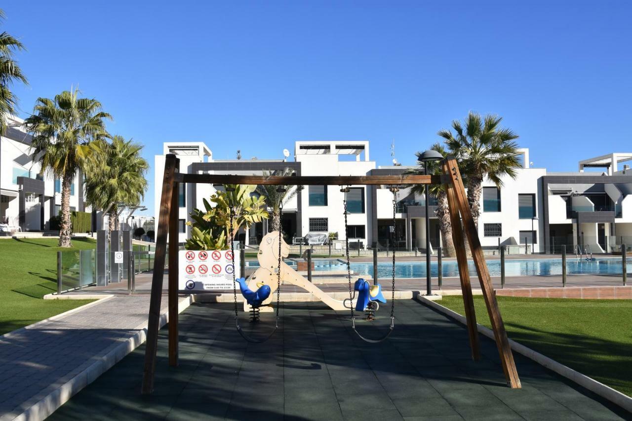 شقة Dehesa de Campoamor   في Penthouse Oasis Beach II La Zenia المظهر الخارجي الصورة