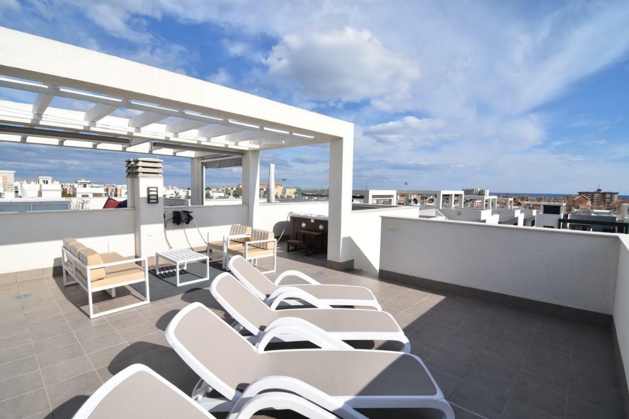 شقة Dehesa de Campoamor   في Penthouse Oasis Beach II La Zenia المظهر الخارجي الصورة
